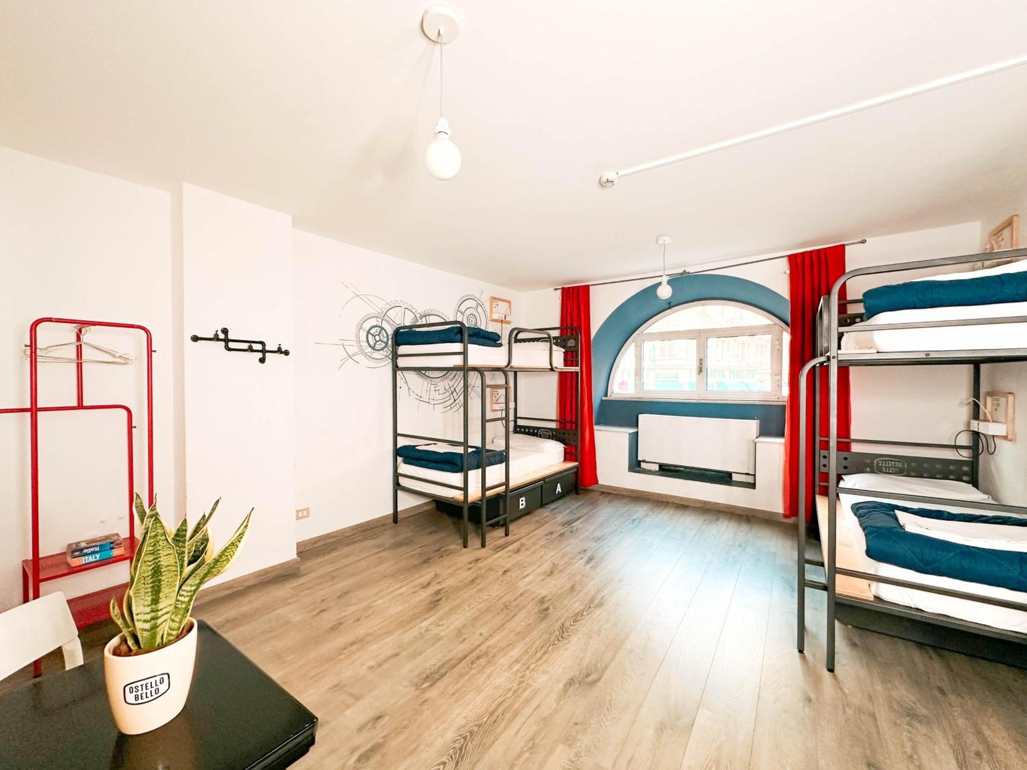 Bed 6-Bed Dormitory Room